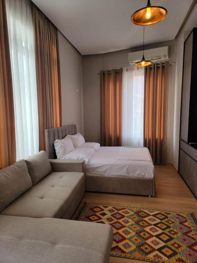 Berhami Studio Apartment Tirana Exterior foto